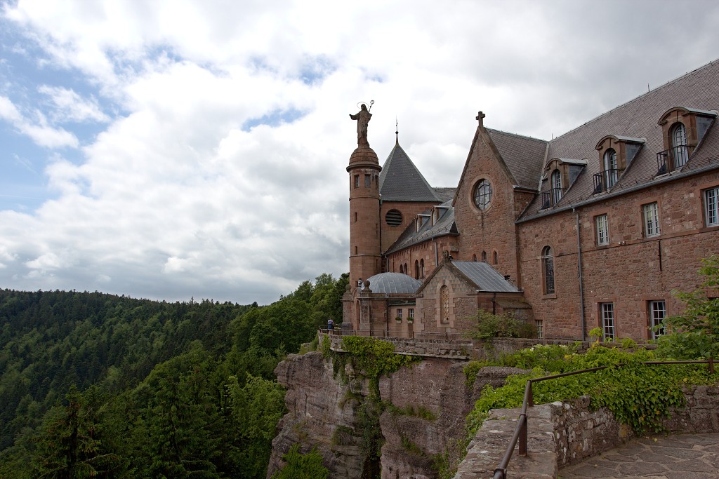 le mont Sainte-Odile Sainte Odile klooster hdr abbaye abdij kerk elzas france frankrijk sint odilia